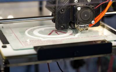 با استفاده از جوهرهوشمند، اجسام مستقیما از چاپگر حرکت میکنند.