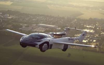  اولین ماشین پرنده با پرواز بین شهری و رانندگی جاده ای (ویدئو)