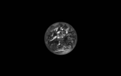 فضاپیمای لوسی تصاویر زیبایی از زمین منتشر کرد 
