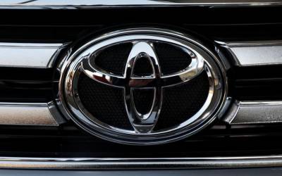 تویوتا تولید خودروهای خود را محدود به خودروهای برقی نمی کند